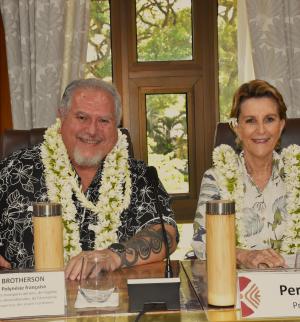 Moetai BROTHERSON, Président de la Polynésie française et Maiana BAMBRIDGE, Présidente du CESEC